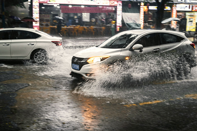 c-joyful-QeACrHYA_u4-unsplash illustrative picture on flooded streets